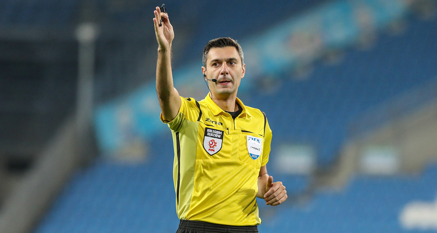 PKO BP Ekstraklasa: Krzysztof Jakubik poprowadzi ostatni mecz roku