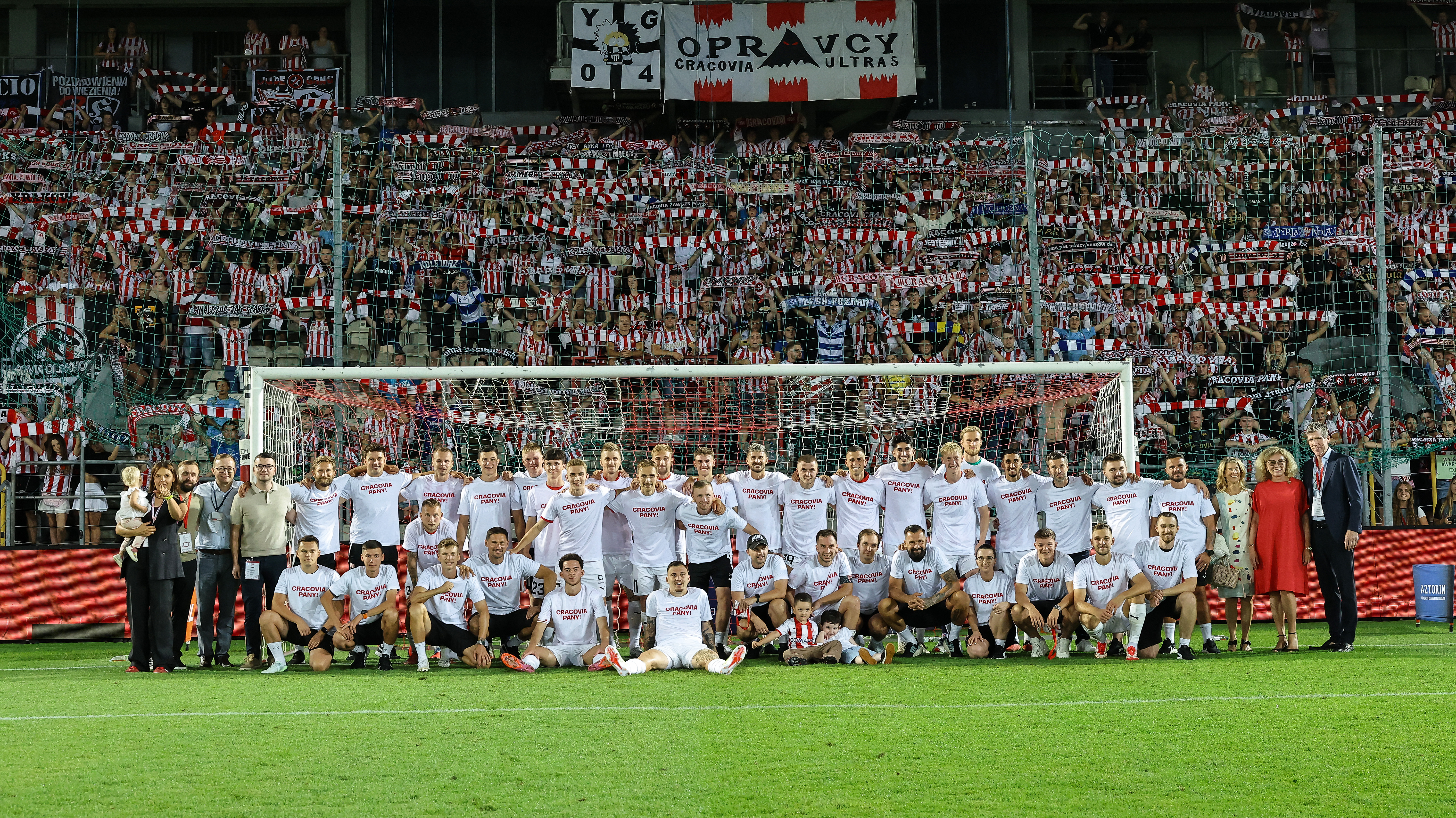 CRACOVIA PANY!
