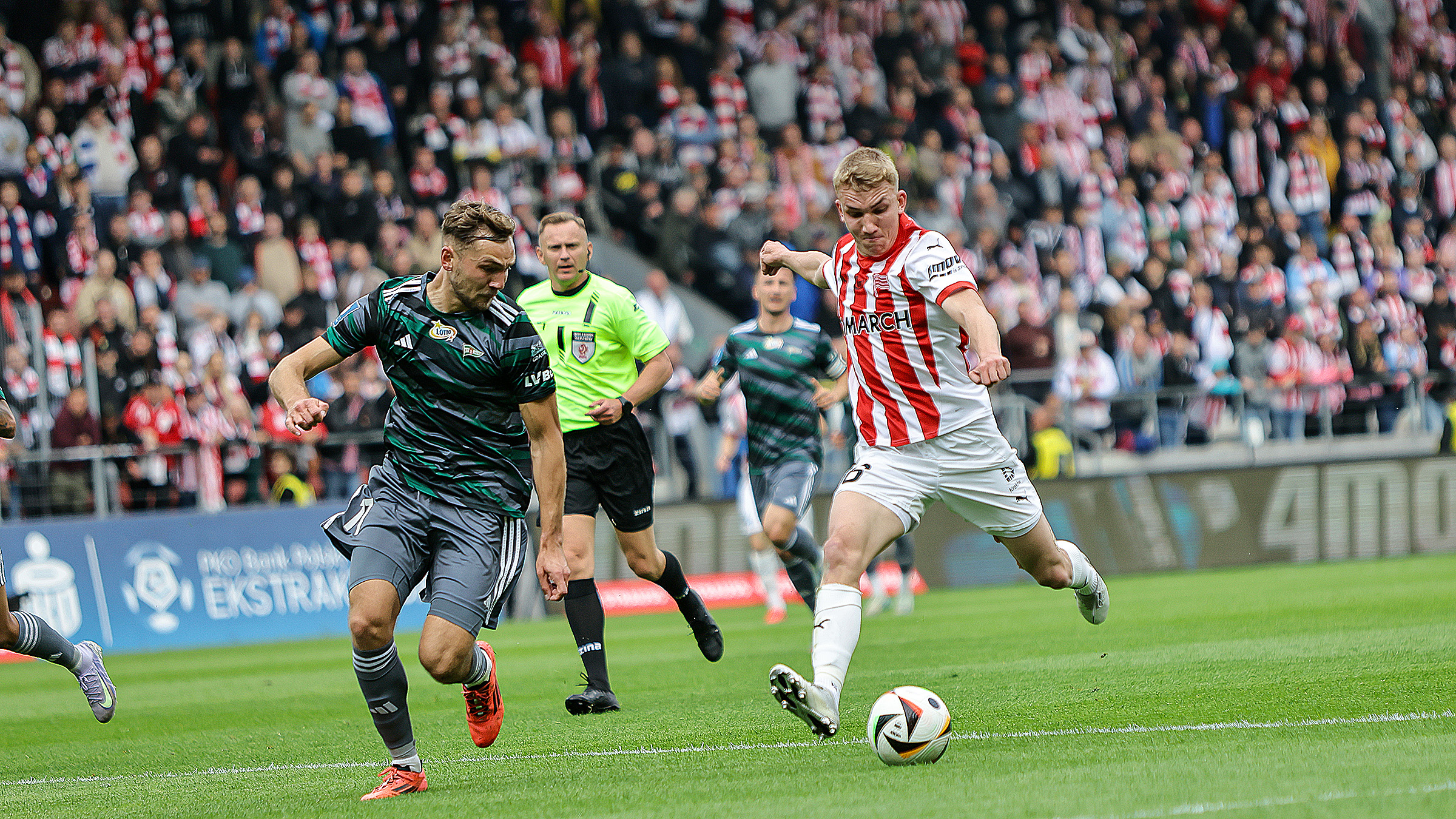 Smutne niedzielne popołudnie. Lechia lepsza przy Kałuży