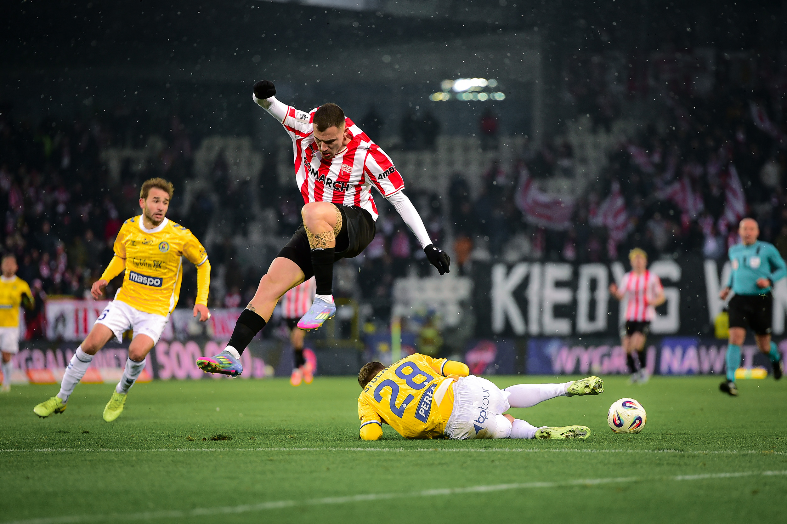 Wymiana ciosów bez punktów w starciu z Motorem