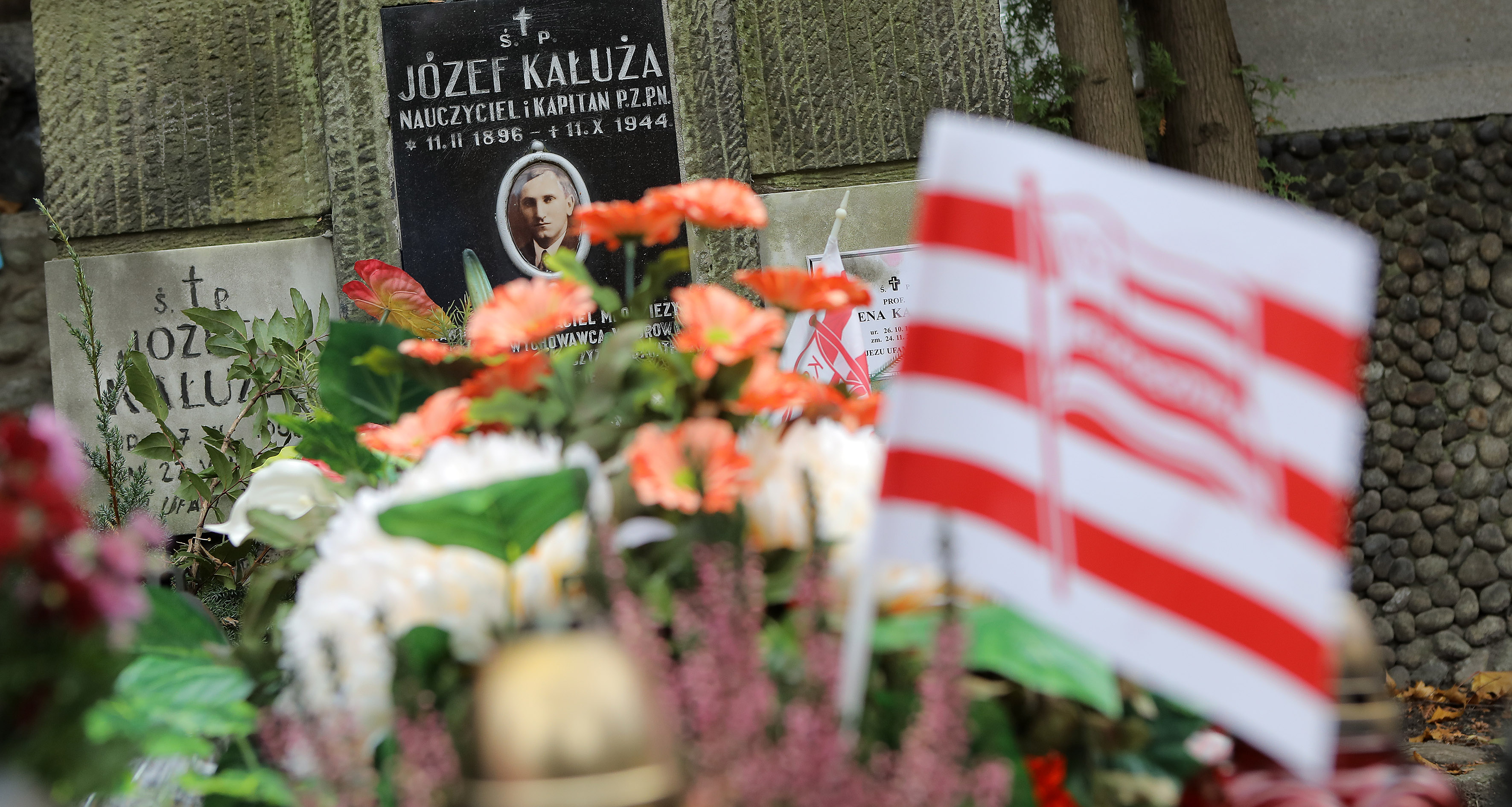 Listopadowe odwiedziny grobów zasłużonych Pasiaków