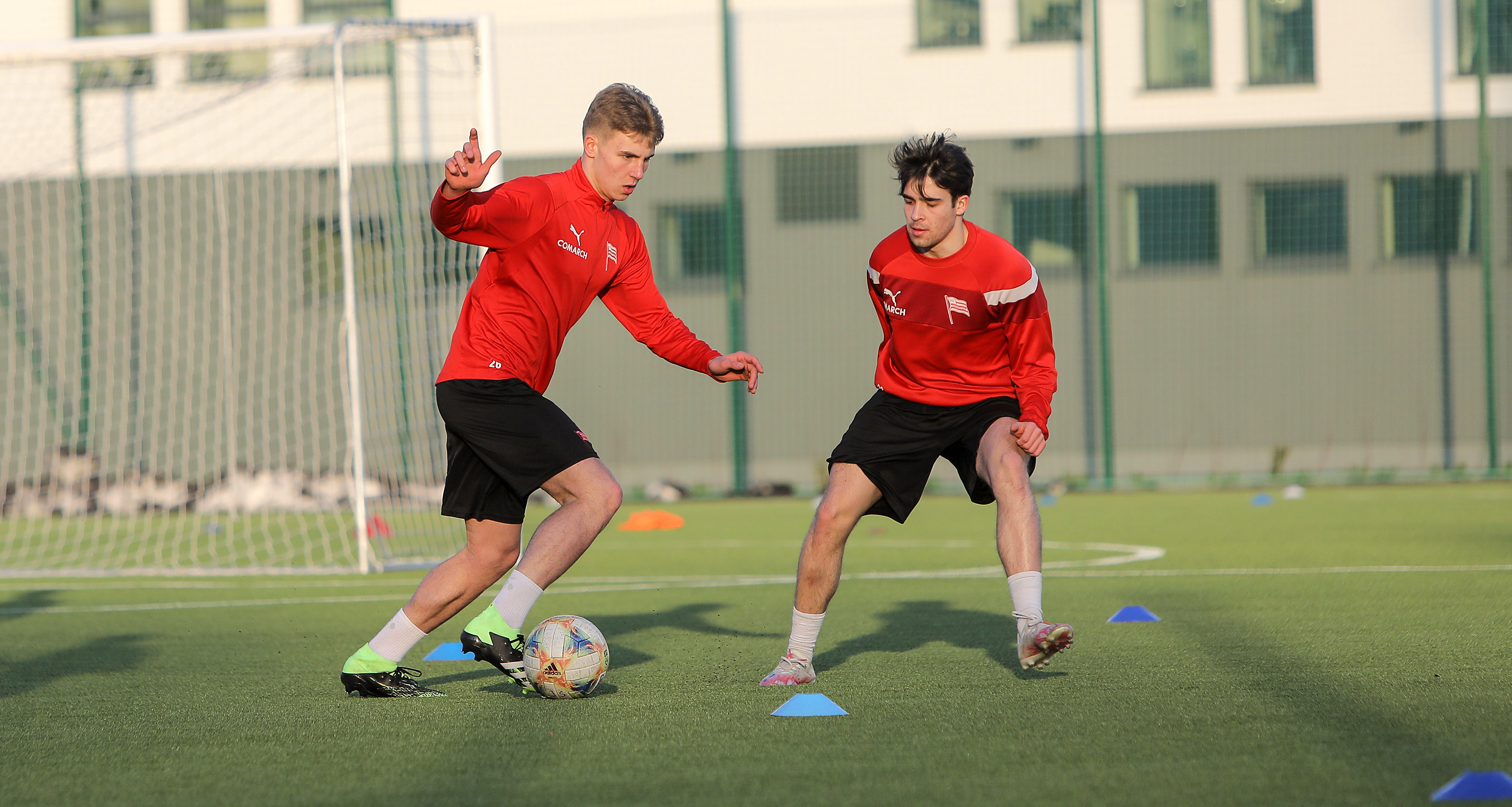 Centralna Liga Juniorów U-18: Escola Varsovia Warszawa - Cracovia, godz. 12:00