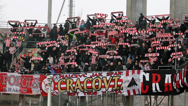 1400 kibiców Pasów na Legii!
