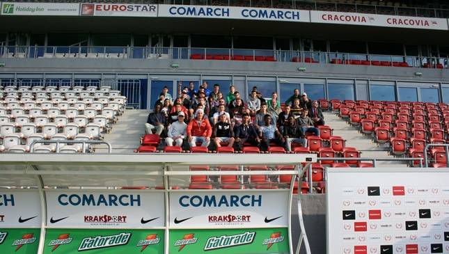 Piłkarze Bayernu, TSV i Standardu na stadionie Cracovii