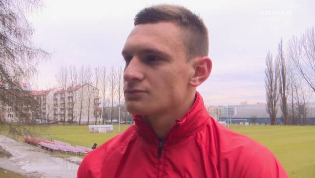 Damian Dąbrowski: Oswoiłem się z faktem, że zagram na środku obrony