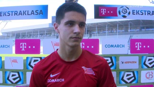 Bartosz Kapustka: Ciężko pracuję i czekam na debiut