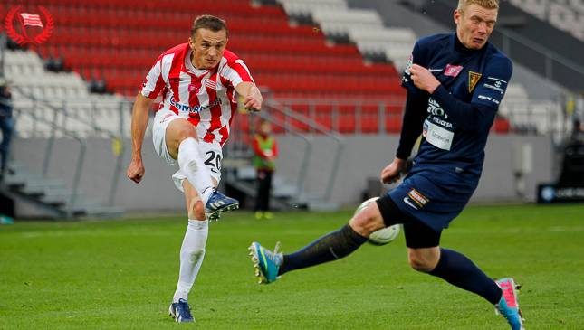 Krzysiek Danielewicz i Marcin Kuś już trenują z zespołem