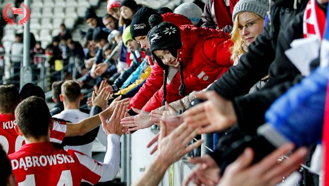 Odpowiedz na pytanie i wygraj podwójne zaproszenie na mecz Cracovia – Widzew!