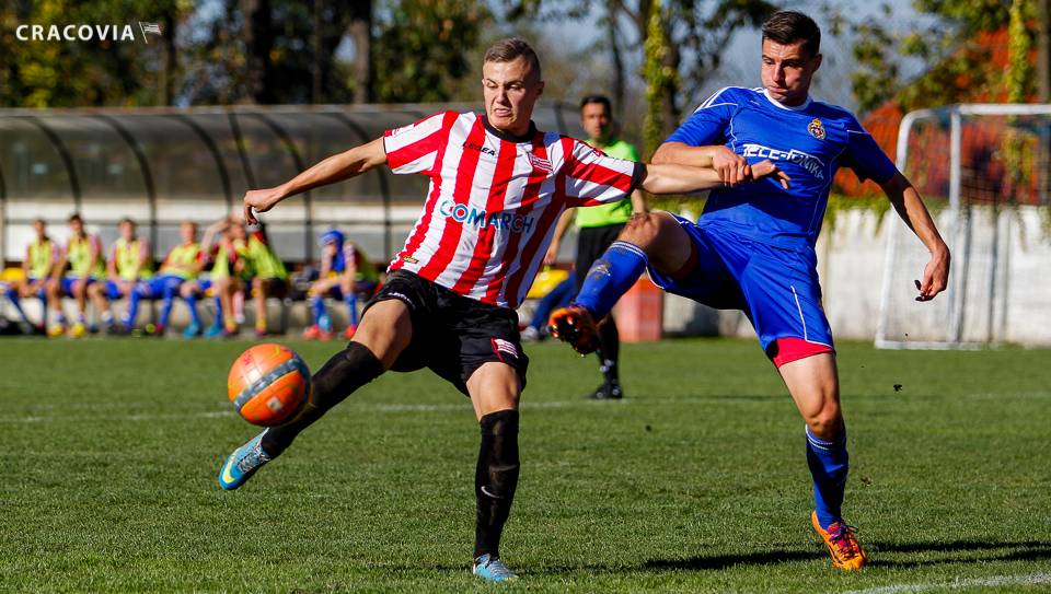 Przegrana juniorów starszych w Derbach