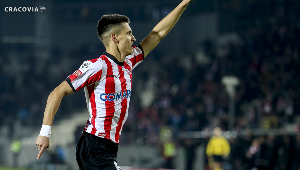 Bartosz Kapustka wins the Discovery of the Season award!