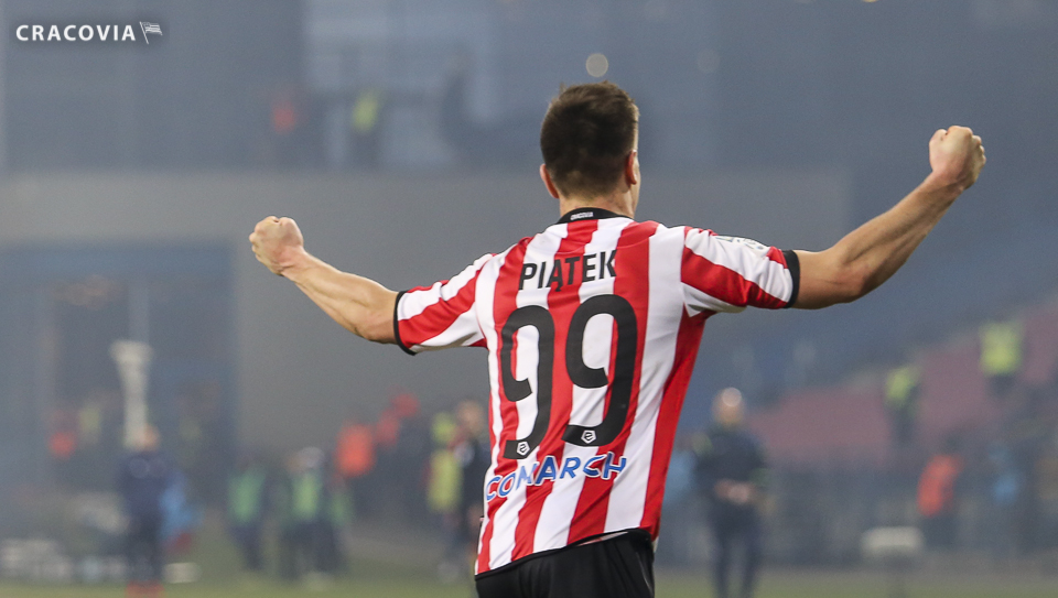 Piąteks late winner gives us all three points!