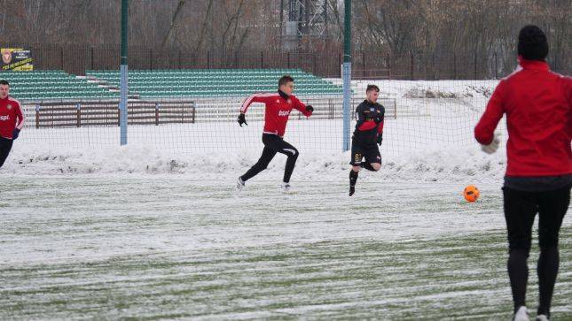 Sparingowe Małe Derby Krakowa na remis