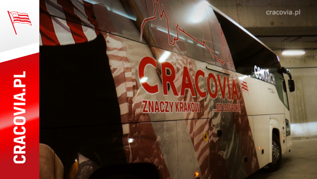 Tak powstawały nowe szaty... autokaru Pasów 