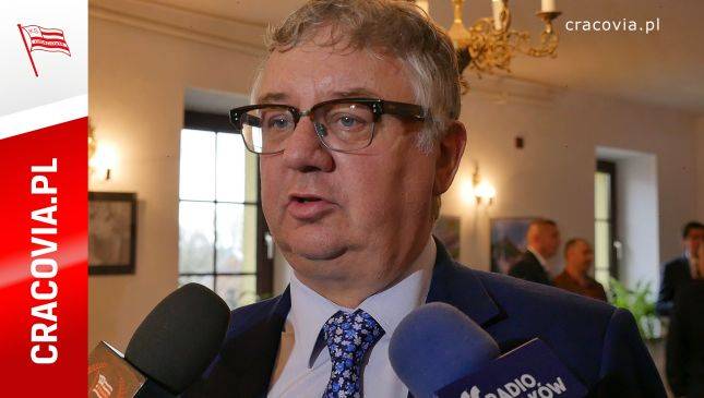 Prof. Janusz Filipiak: Chcemy wybudować nowoczesny kompleks sportowy