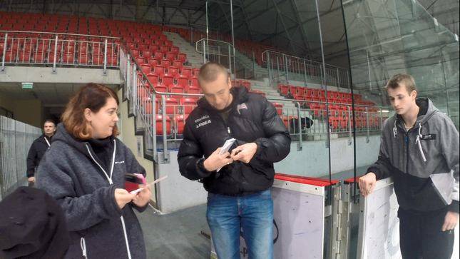 Bramkarz Cracovii sprawdzony na lodowej tafli!