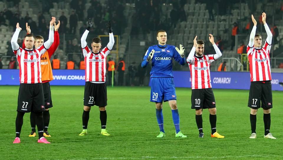 Znów cieszymy się #NaStadionie ze zwycięstwa! [FOTO]