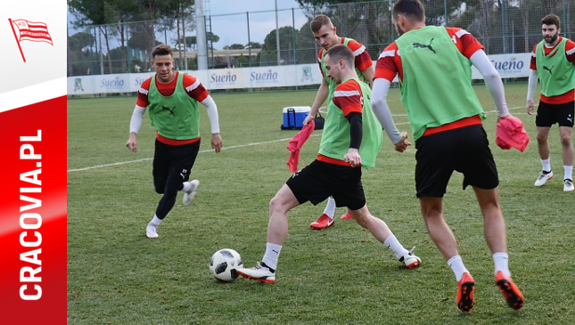 Zaczynamy! Czas na pierwszy trening w Belek! [FOTO] 