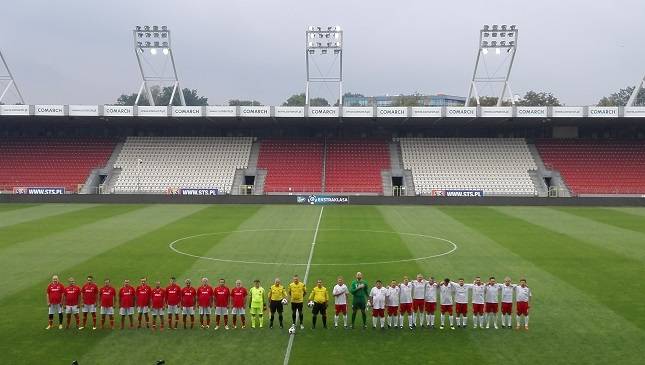 Parlamentarzyści zagrali #NaStadionie
