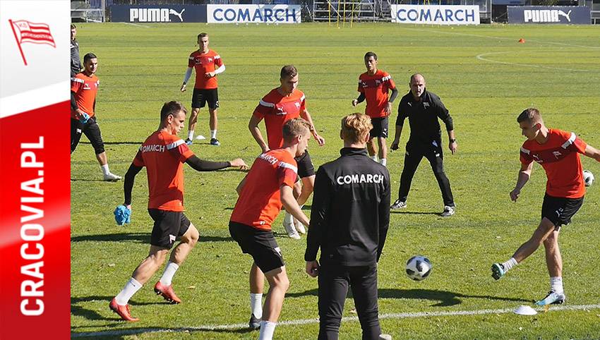 Praca wre! Trening Pasów przed meczem z Zagłębiem Sosnowiec