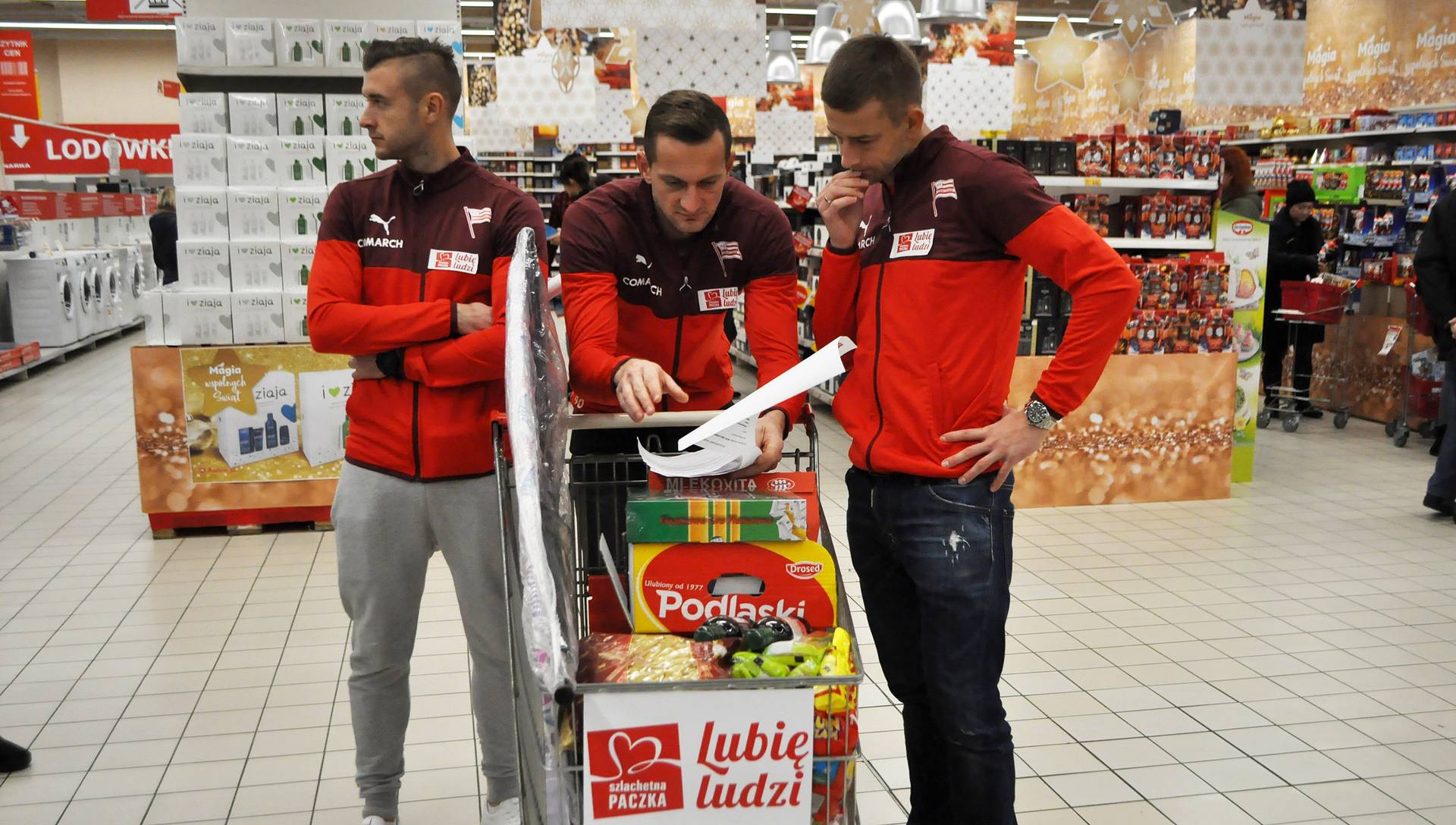 Piłkarze Pasów wsparli Szlachetną Paczkę [FOTO]