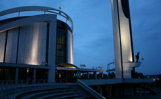 VII pielgrzymka sportowców i kibiców do Łagiewnik [FOTO]