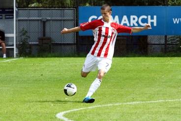 Pierwszy punkt Młodej. Hat-trick Krzywickiego