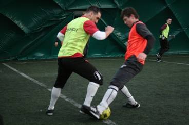 Trzy mecze pod balonem