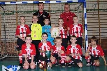 Cracovia trzecia w Luzinie