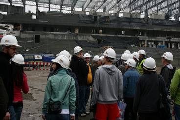 Wygraj spacer po stadionie